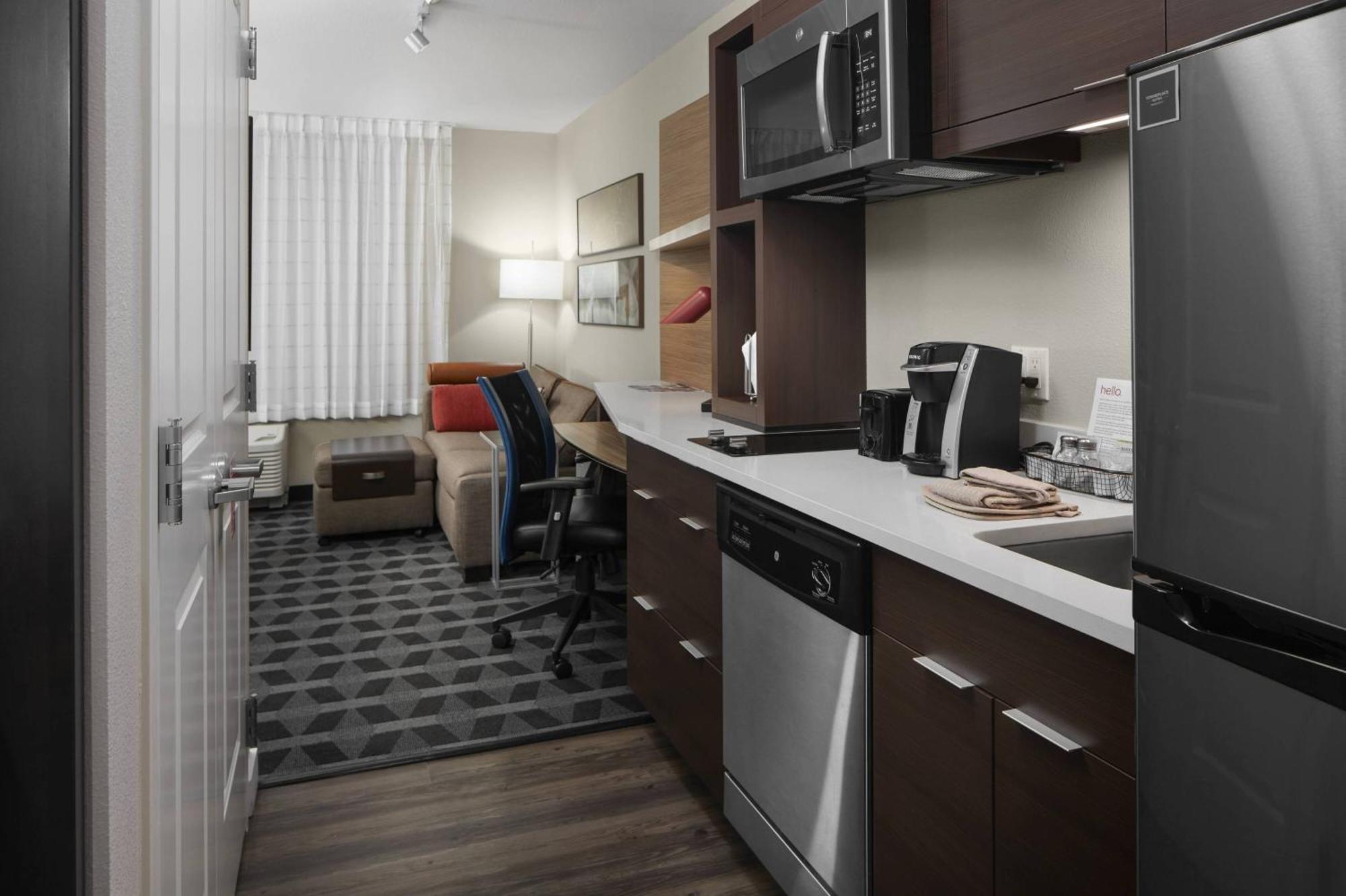 Towneplace Suites By Marriott Tampa South Exterior foto